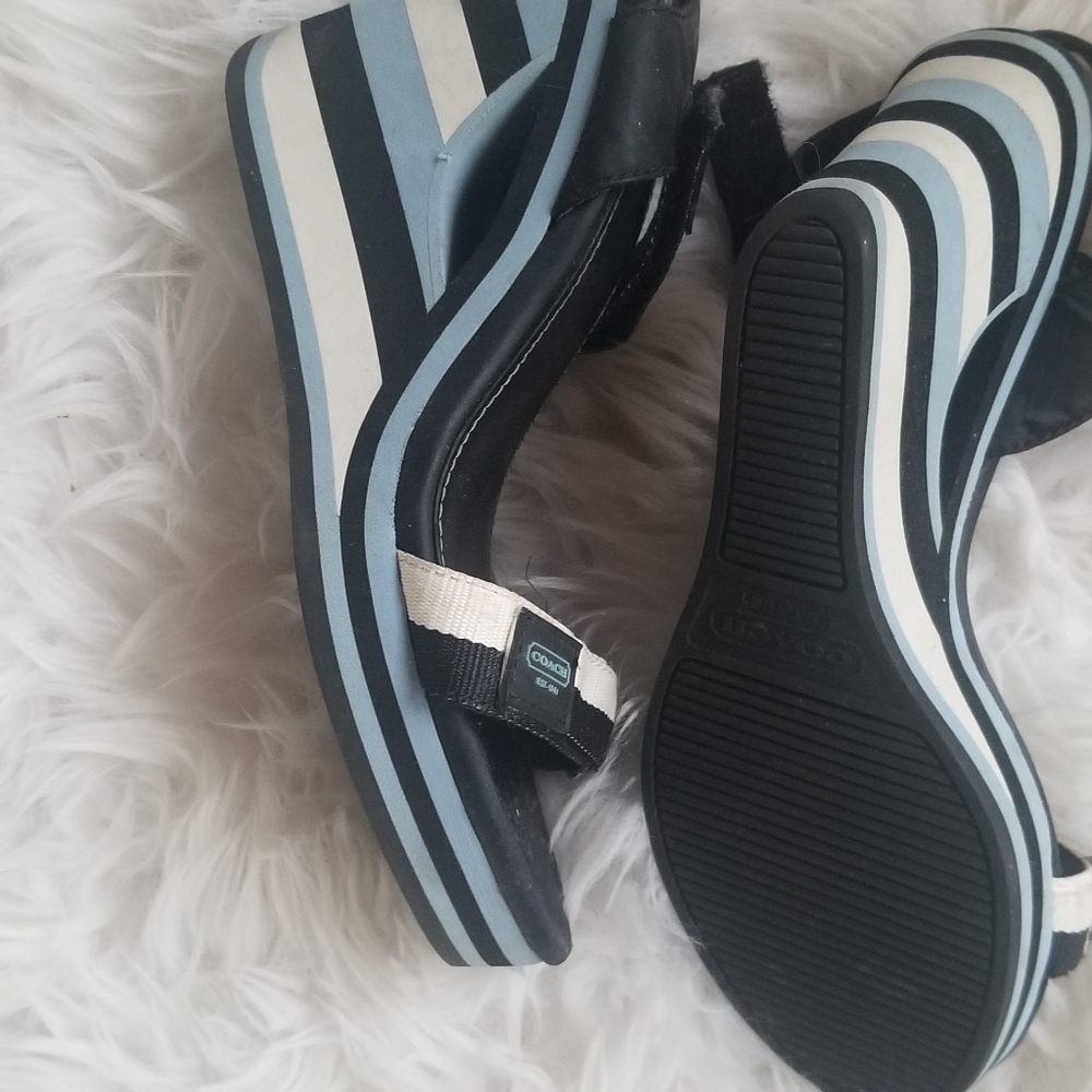Shoes - Picture 2 of 4